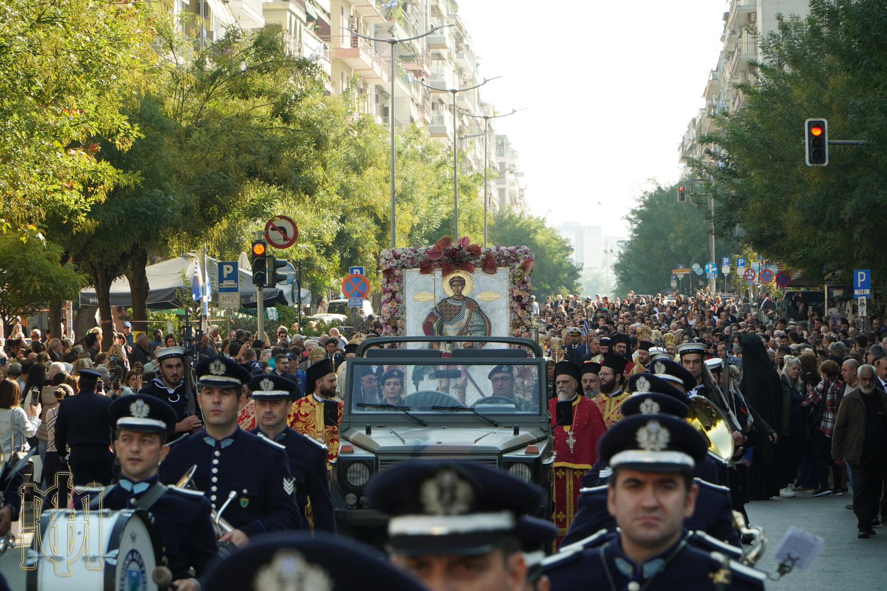 Παραμονή της εορτής του Αγίου Δημητρίου: Αρχιερατική Θεία Λειτουργία και Λιτανεία της Ιεράς Εικόνας της Παναγίας της Φανερωμένης μαζί με την Ιερά Εικόνα και τα Ιερά Λείψανα του Αγίου Δημητρίου